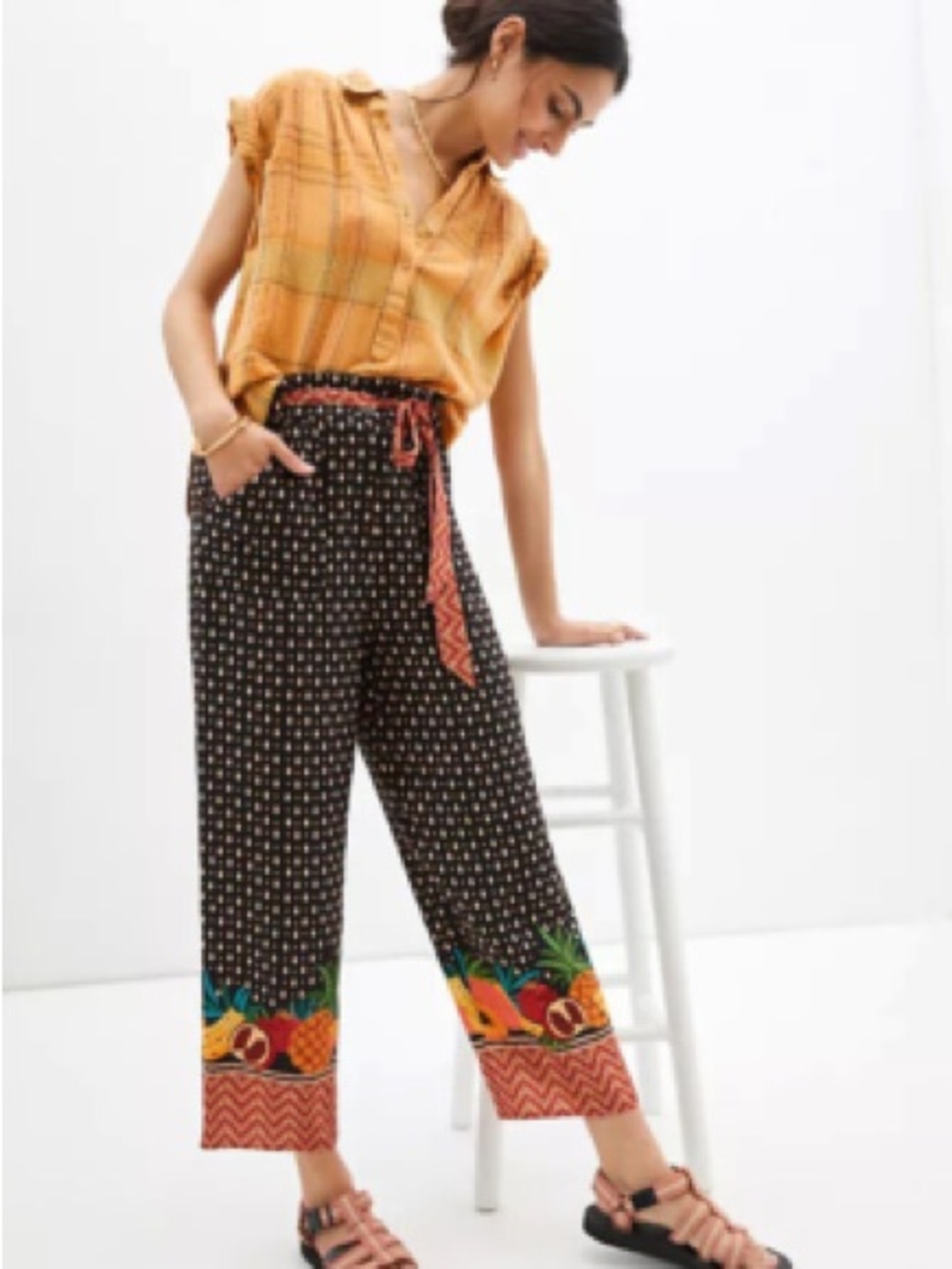 Farm Rio Anthropologie Tucker Papaya Pants Black Fruit Resortwear Vacation